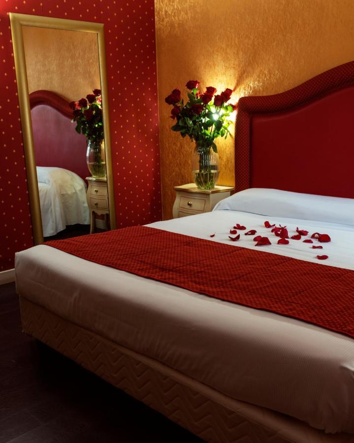 Hotel - Motel Flower Gropello Cairoli Exteriör bild